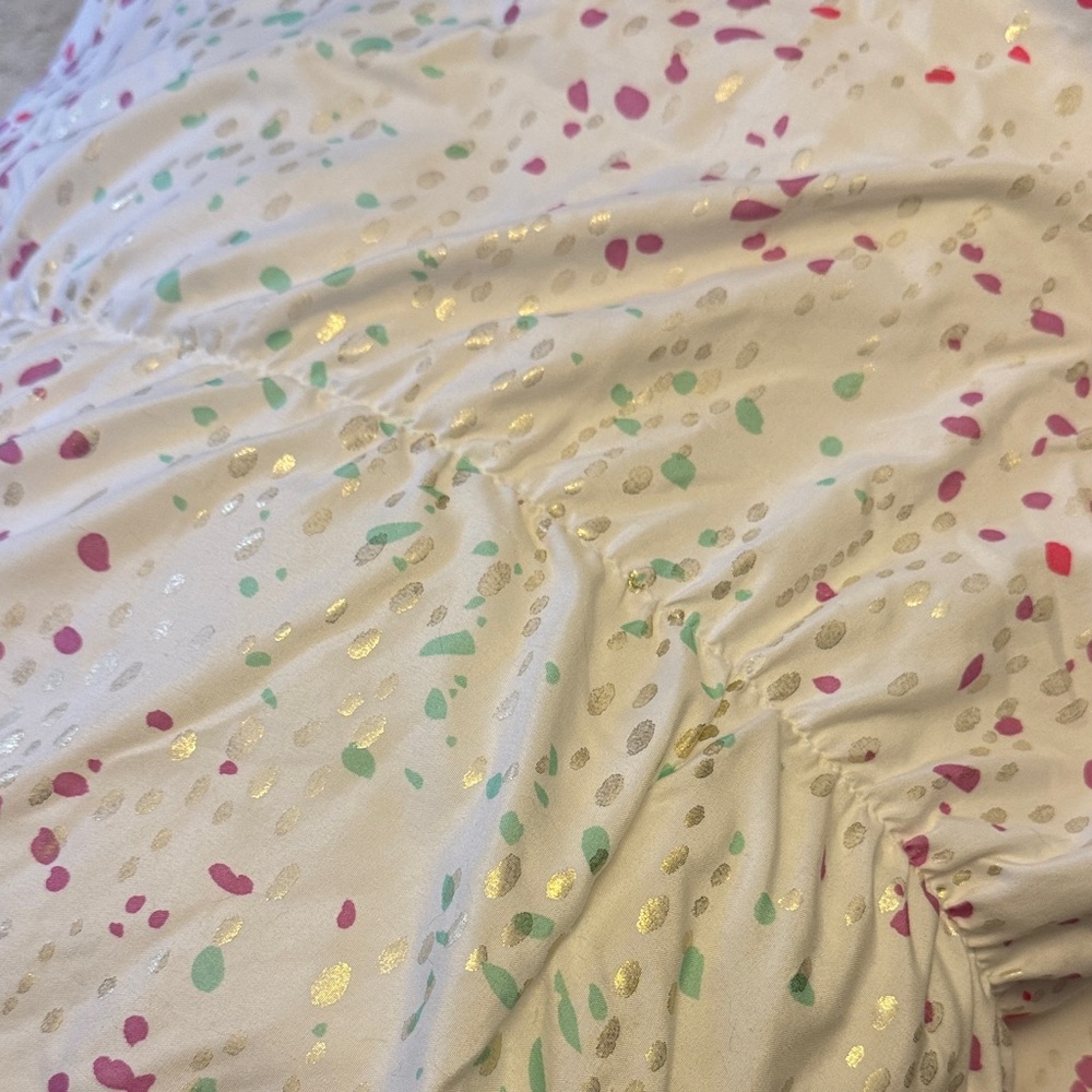 Pillowfort full/queen comforter